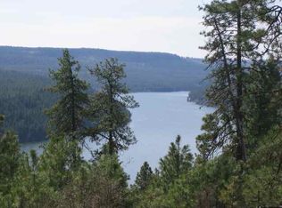 5720 W Riverview Ln, Deer Park, WA 99006