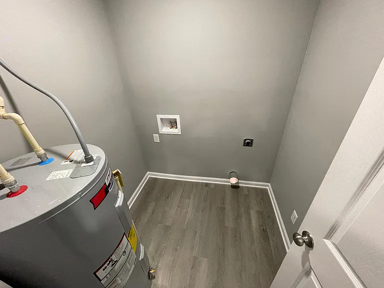 3610 Moore St #1 — Photo 7