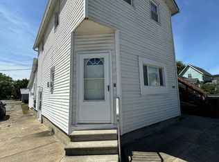 237 Logan St APT 3, Circleville, OH 43113