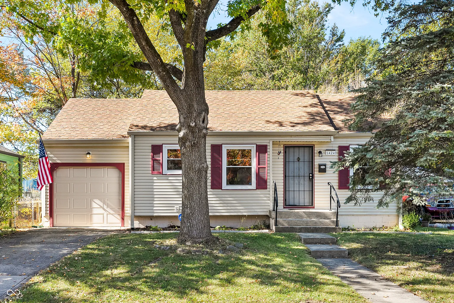 1424 N Sheridan Ave photo 1