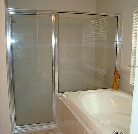 5th image of 6832 Runner Oak Drive