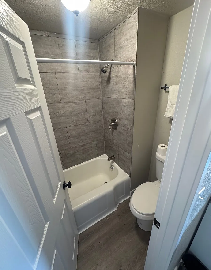 1 bed, $595 — Photo 1