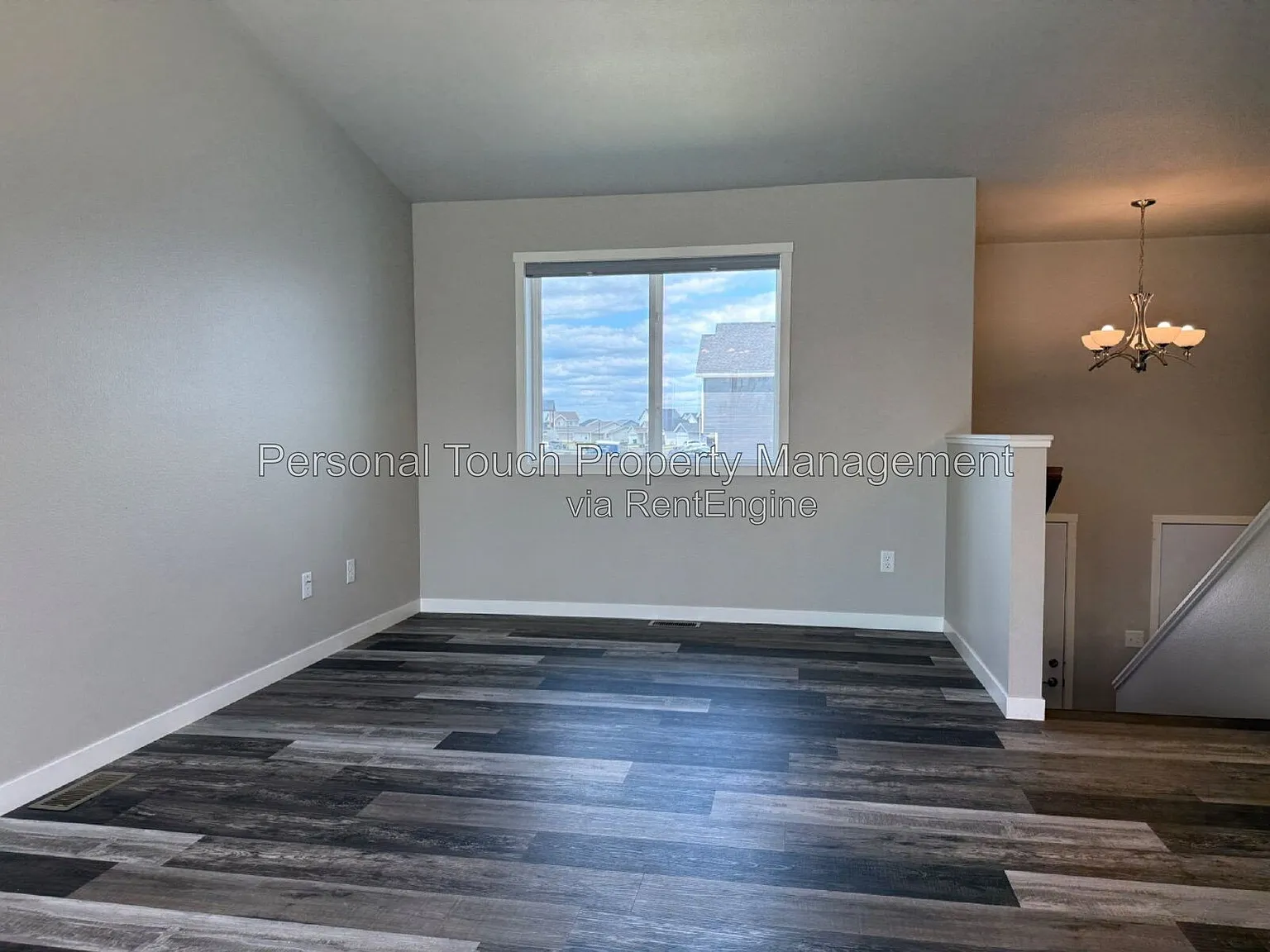 4 bed, 2.0 bath, 1992 sqft, $1,995 — Photo 2