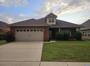 409 E Mossyleaf Dr SW, Huntsville, AL 35824