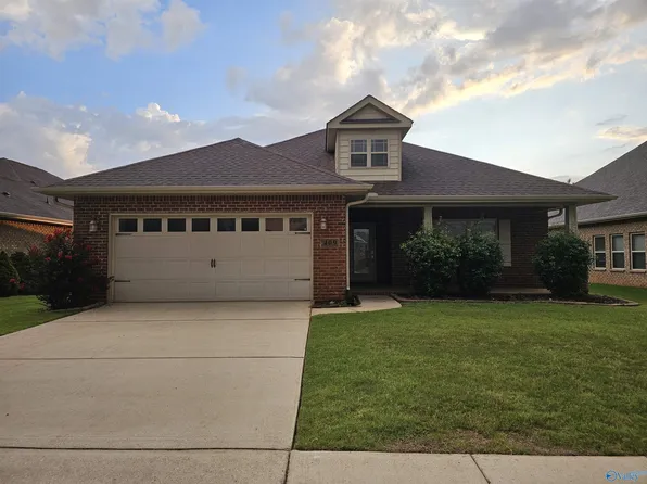409 E Mossyleaf Dr SW, Huntsville, AL 35824