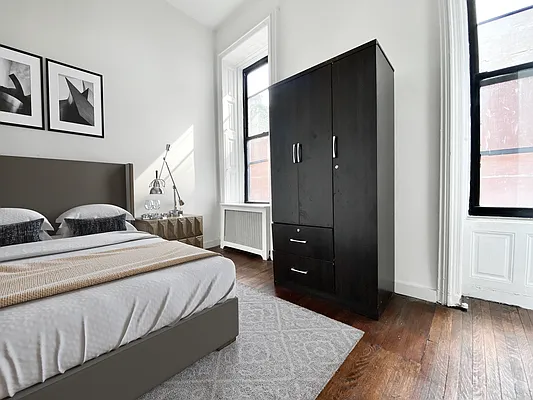 Rented by Voro NYC | media 23