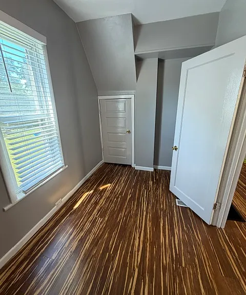 617 Fremont Ave NW — Photo 5