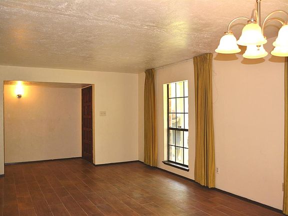 3rd image of 14114 Lourdes Dr