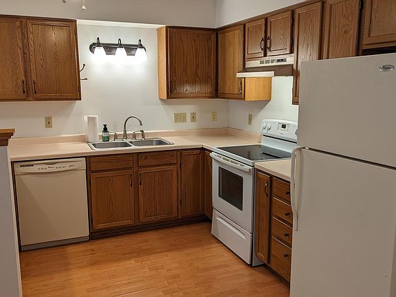 3rd image of 3651 E Barbara Ct APT 2