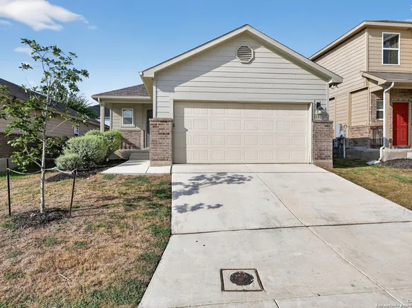 3921 Asher Alley, St Hedwig, TX 78152