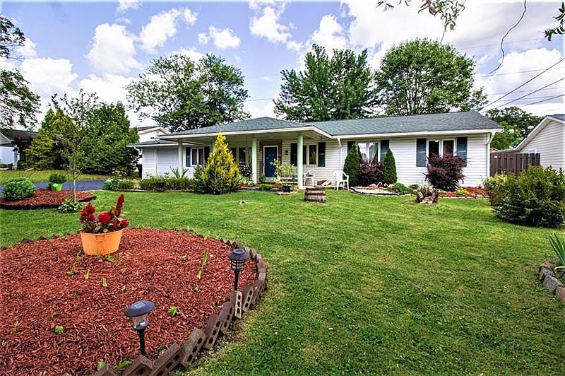 411 Sussex Dr, Cranberry Township, PA 16066 Zillow