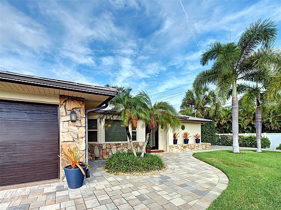 5th image of 800 OSPREY STREET
