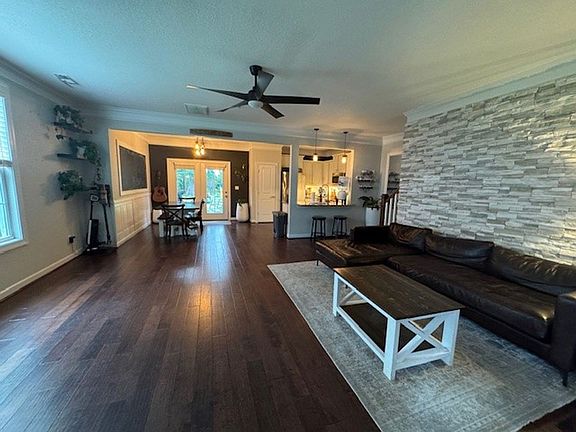 4th image of 1190 Gunn Hall Dr