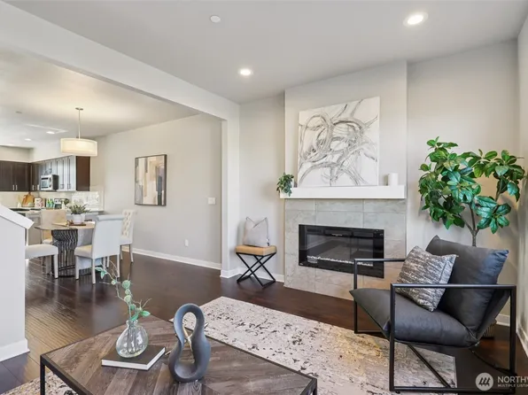 3230 148th Street SW #C2, Lynnwood, WA 98087