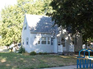 453 2nd Ave, Sioux Center, IA 51250