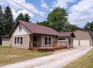 206 W Railway St, Coleman, MI 48618