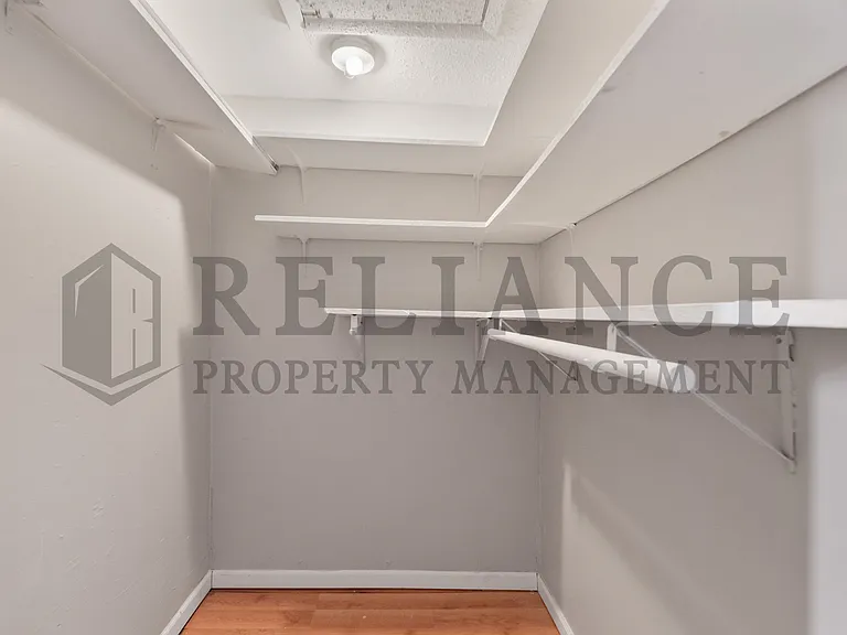 2732 N Grove St — Photo 16