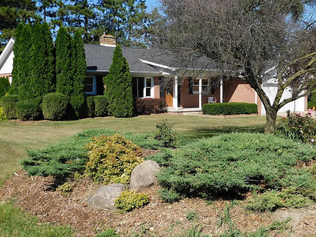 4515 Willis Rd photo 1