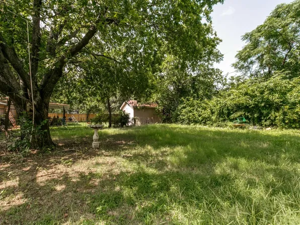 709 Mulkey Ln, Denton, TX 76209