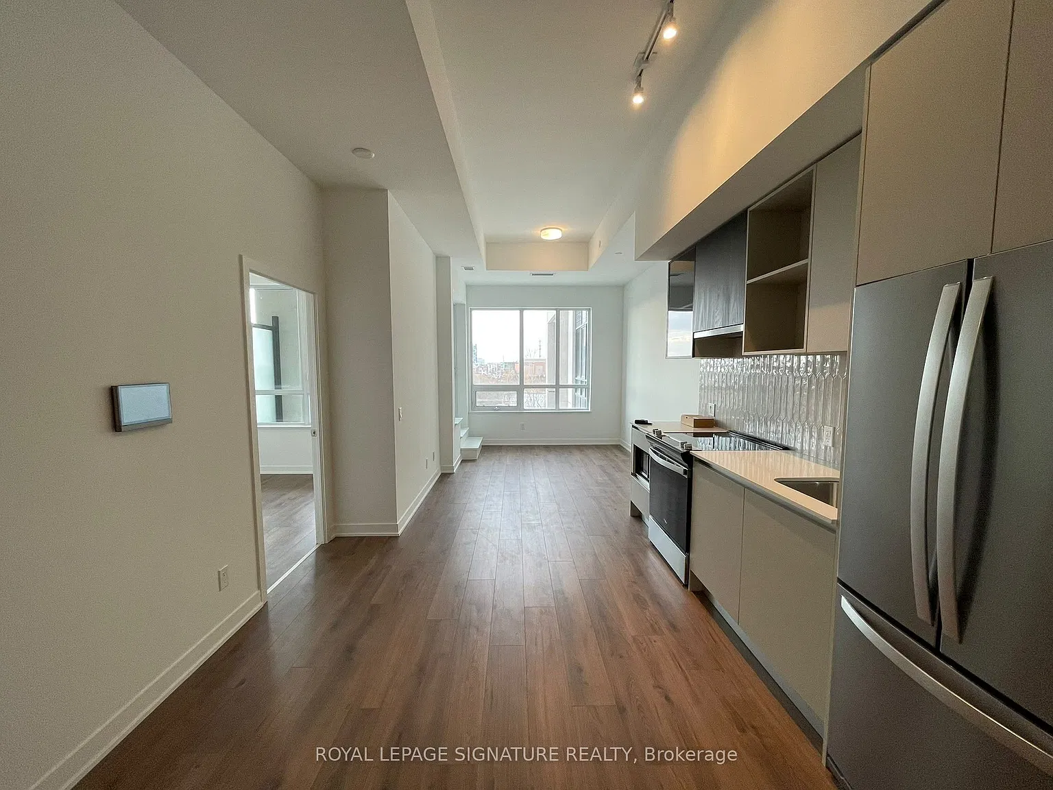2 bed, $2,600 — Photo 2