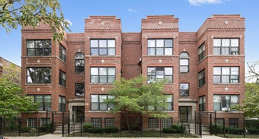 1st image of 4705 N Albany Ave #3