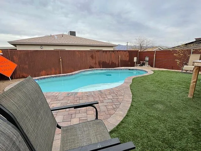 4 bed, 1560 sqft, $4,000 — Photo 1
