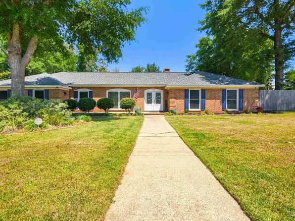 2102 Semur Rd, Pensacola, FL 32503