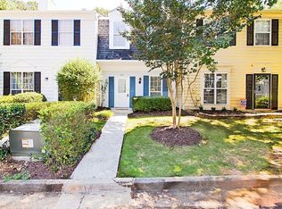 304 Wedgewood Way, Sandy Springs, GA 30350