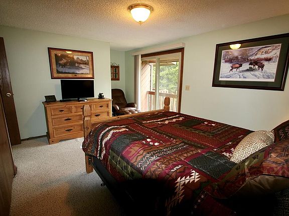 5th image of 315 Electric St #10