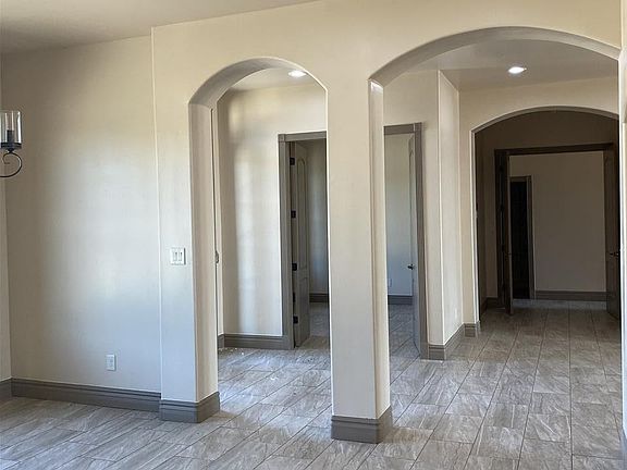 4th image of 16510 S Avenue 3 #3/4-E