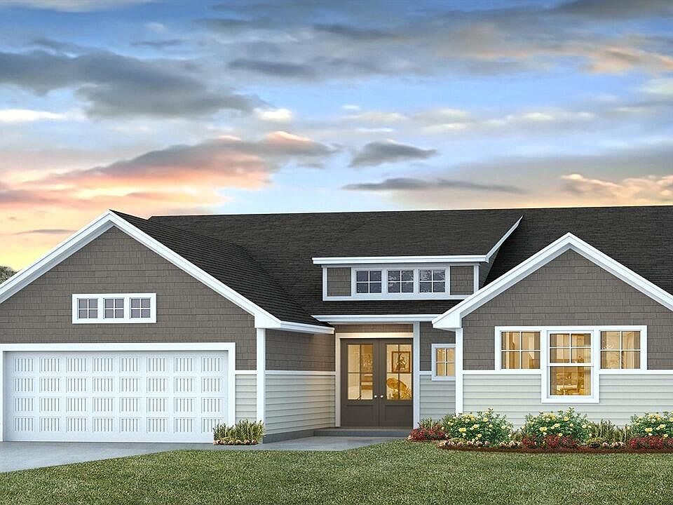 1st image of 114 Coastline St
