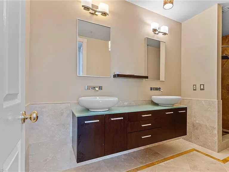 1845 Les Chateaux Blvd #202 — Photo 27