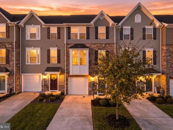 142 Seldovia Dr, Indian Head, MD 20640