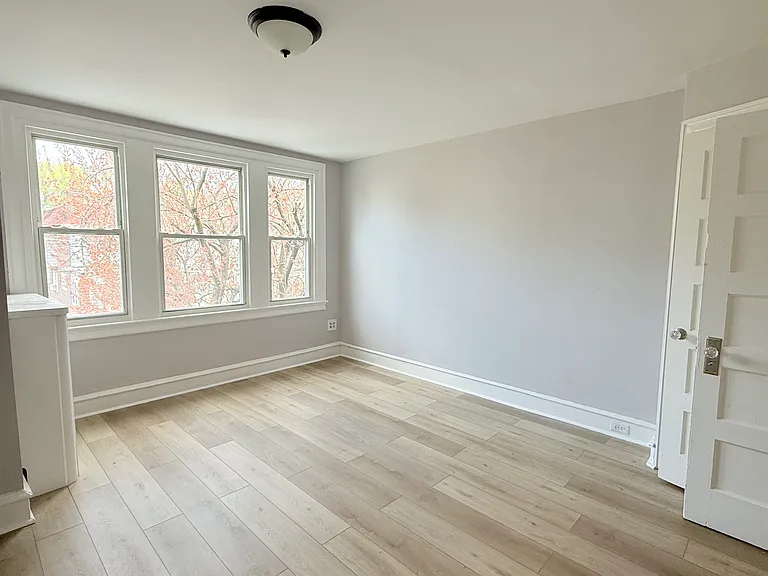 736 W Nedro Ave — Photo 19
