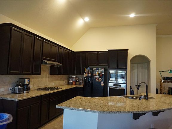 2nd image of 12115 Obsidian Ln