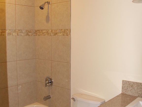 5th image of 628 Morey Ave
