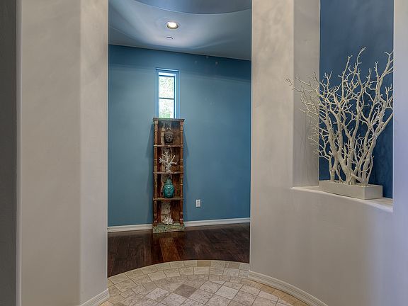 3rd image of 18650 N Thompson Peak Pkwy APT 1067