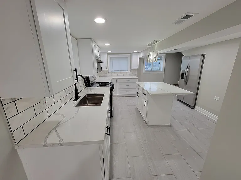 5521 W 63rd Pl — Photo 3