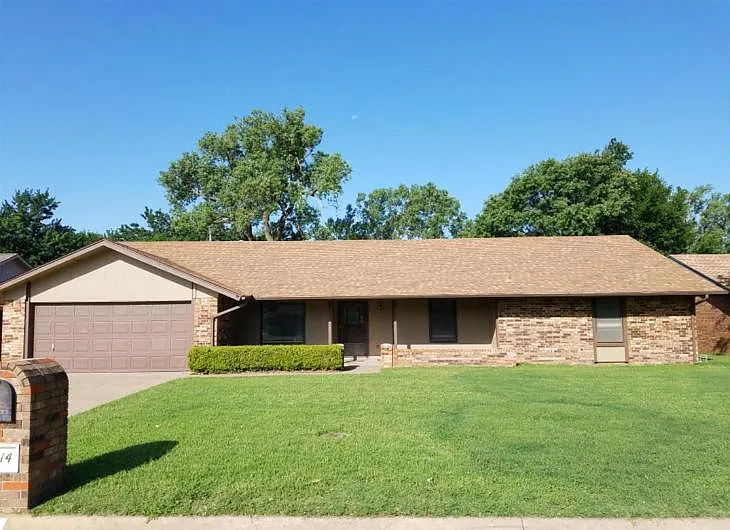 1414 Quail Creek Dr — Photo 1