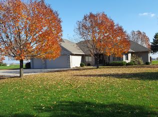 W1715 Emmett Ln, Freedom, WI 54130