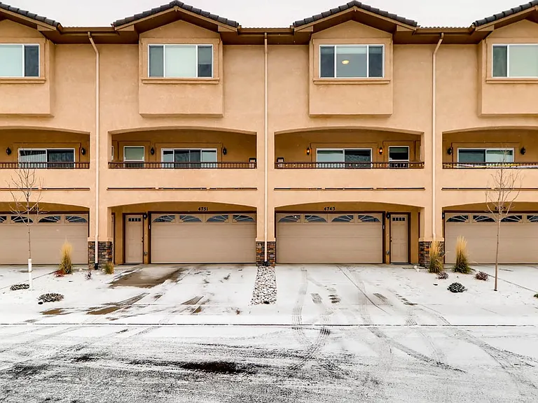 4751 Iron Horse Villas Point — Photo 1