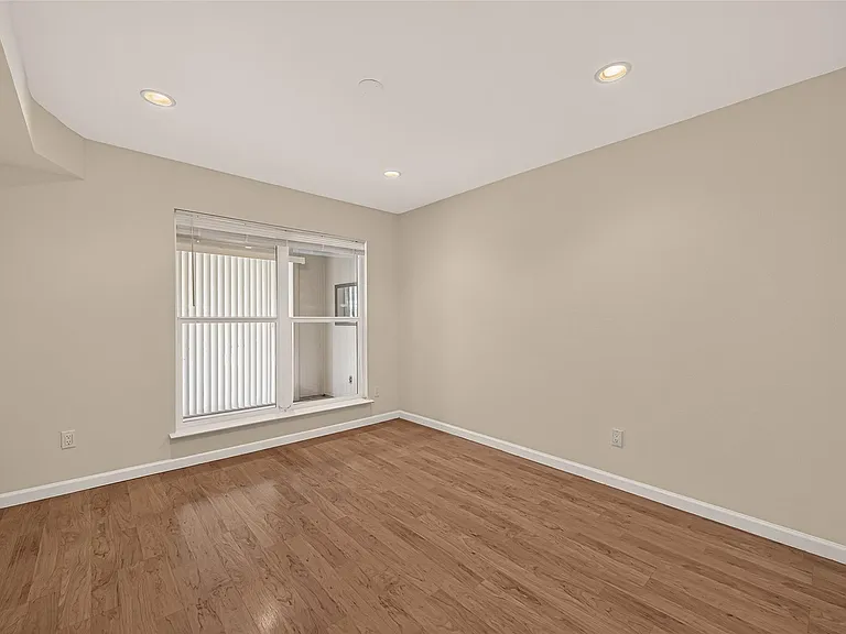 12633 Memorial Dr #130 — Photo 13