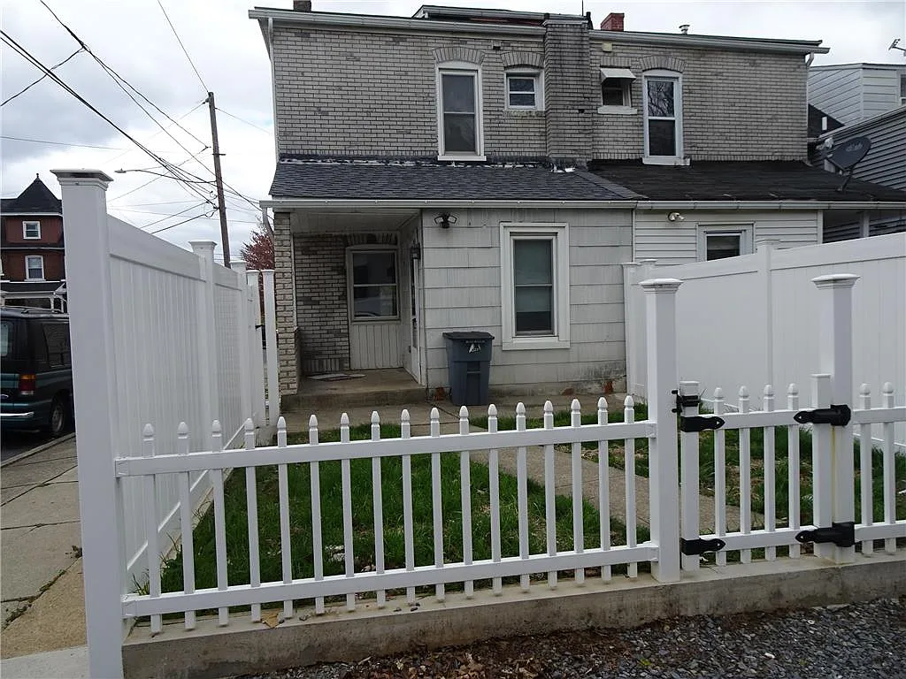 3 bed, 1.0 bath, 1488 sqft, $2,000 — Photo 4