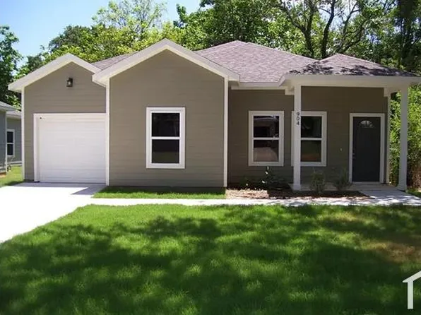1115 W Johnson St, Denison, TX 75020