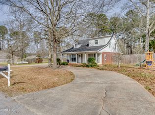 112 The Briers Dr, Florence, MS 39073