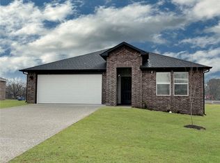 3125 N Rooster St, Siloam Springs, AR 72761