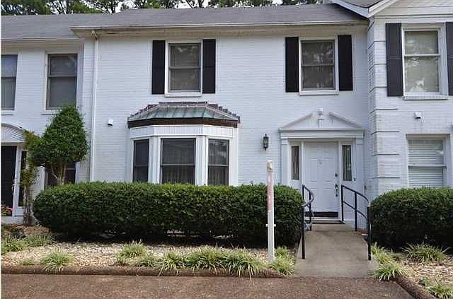 1st image of 1657 Country Club Dr APT 2