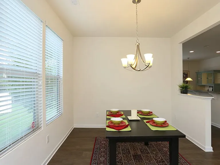 131 Holly Berry Ln — Photo 4