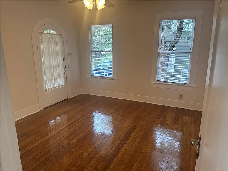 2842 Shoal Crest Ave — Photo 14