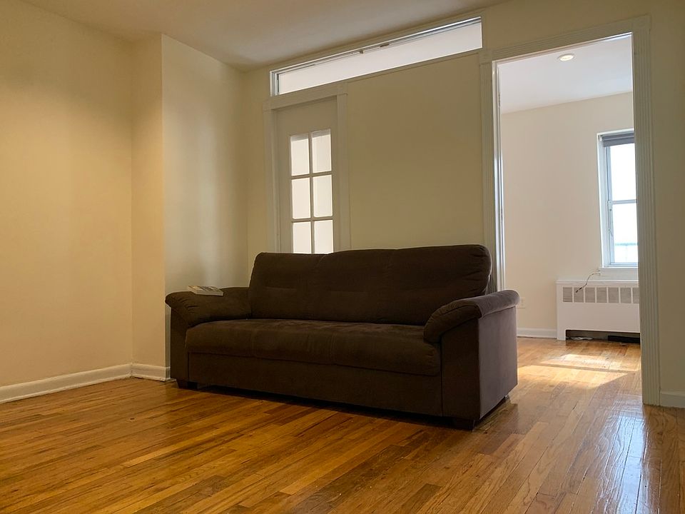 1st image of 1392 3rd Ave #3D